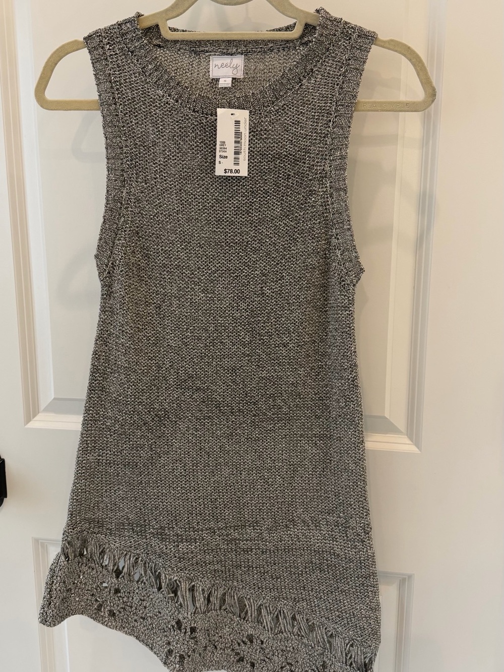 Neely Women’s Gray Sleeveless Knit Dress with detailed Hem